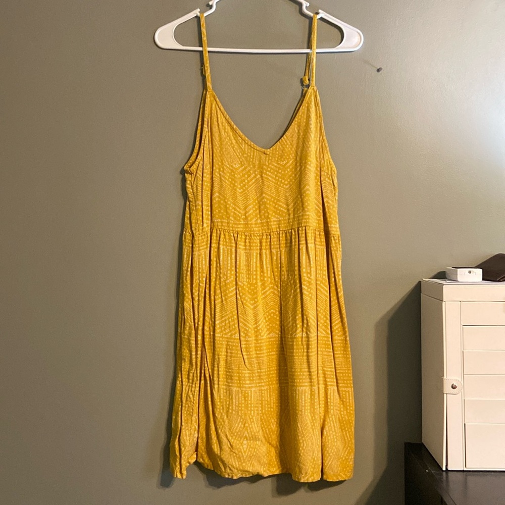 RVCA Yellow and White Summer Dress